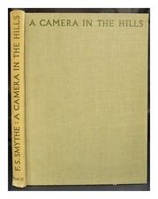 SMYTHE, F. S. (FRANCIS SYDNEY) (1900-1949) Una macchina fotografica in collin...