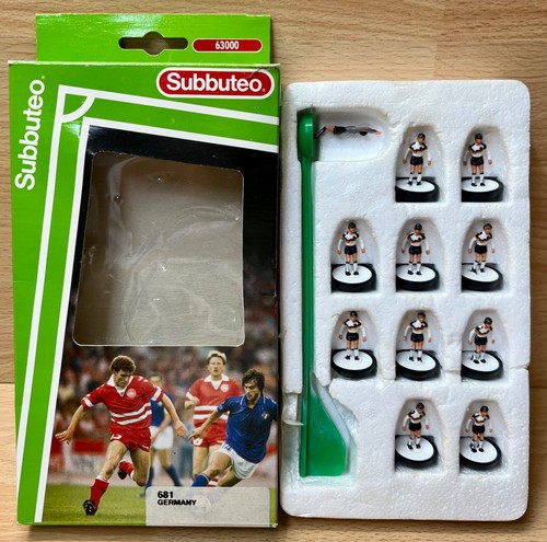 Squadra calcio subbuteo - di,