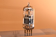 E88CC Philips - 1 pc – 100%