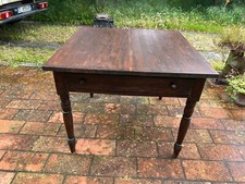 TAVOLO LUIGI FILIPPO CON CASSETTO GRANDE GAMBA TORNITA 1870/80