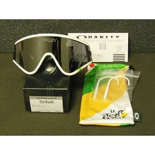 Nuovi occhiali da sole Oakley