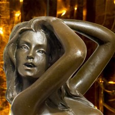 Statua donna bronzo dama