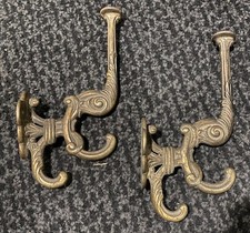 2 ganci antichi per cappello/cappotto in ghisa altamente dettagliati/scolpiti alti 8 3/4"