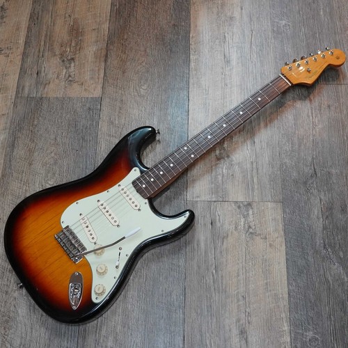 Chitarra elettrica usata