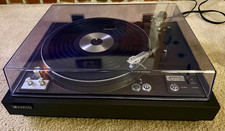 Giradischi vintage Sanyo a