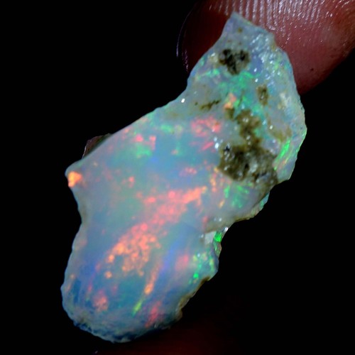 Opale etiope bianco fuoco