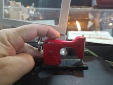 ACCENDINO MACCHINA DA CUCIRE EPOCA ROSSA, GAS LIGHTER SEWING MACCHINE RED