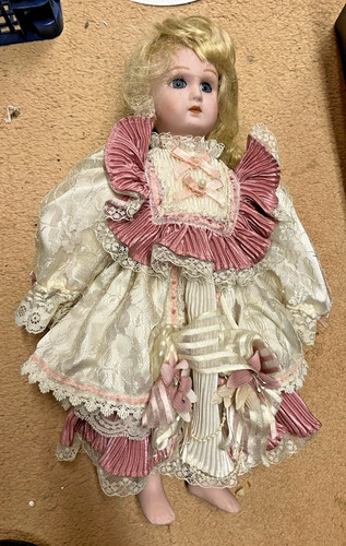 Lovely soft bodied porcelain - soft,