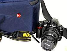 NIKON D3000 FOTOCAMERA DSLR