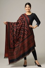 Large black red wool - red,