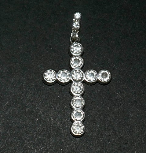 Ciondolo croce con strass