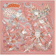 Sciarpa di seta nuova con