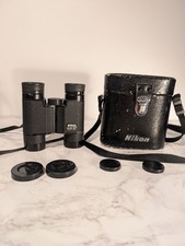 Vecchio binocolo vintage NIKON