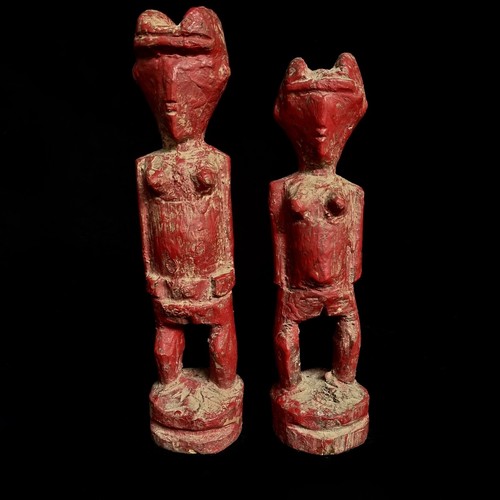 Statua antenato rosso - , baule
