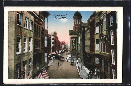 Rotterdam kaasmarkt con tram - con,