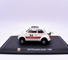 Modellino auto Fiat 500 Abarth 695 n.54 scala 1:43 pressofuso modellismo collezione
