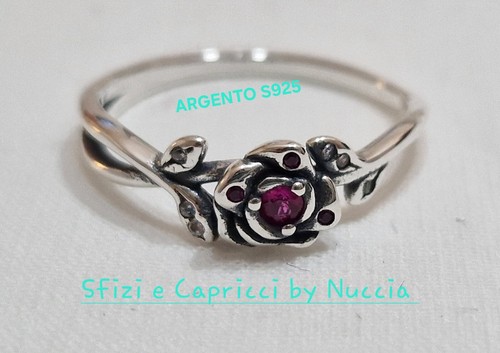 Anello con rosa - e, zircone