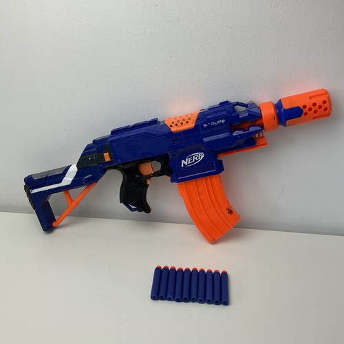 Pistola stryfe nerf strike - stryfe,