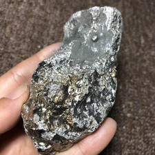 651g Campione minerale