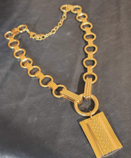 collana dorata vintage