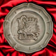 Antico Piatto In Peltro Da Parete Con Stemma Iniziale Luigi XII Re Di Francia