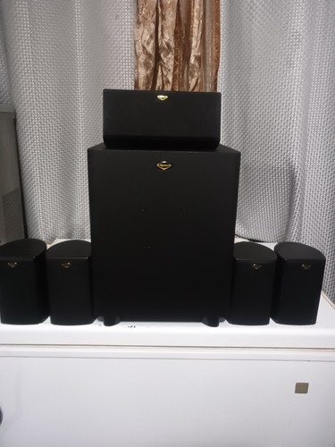 Klipsch speakers sub - sub, 8