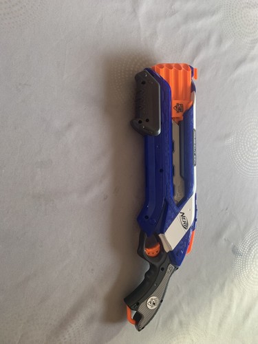 Blaster nerf strike elite - n-strike,