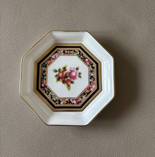 WEDGWOOD- CLIO - BONE CHINA -