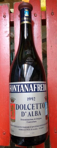 Fontanafredda bottiglia vino - fontanafredda,