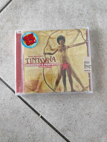 Tinturia nessuno e perfetto - ,