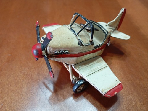 Modellino aereo latta - di,