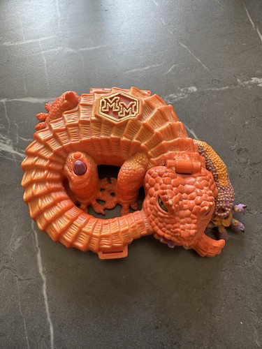 Mighty max iguana - -,