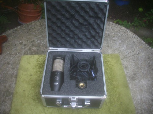 Akg p420 microfono - -, a