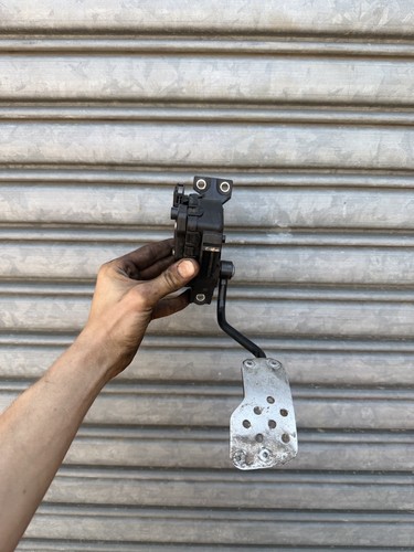 Throttle accelerator pedal