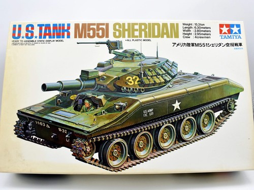 Modellino model kit montaggio