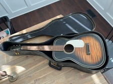 Chitarra acustica vintage