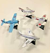 Lotto di 4 Modellini Aerei in