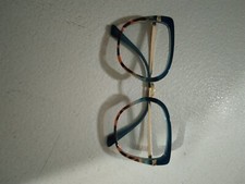 Nuovi occhiali di vintage in