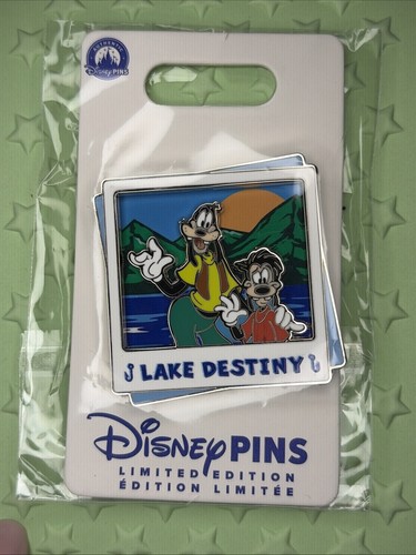 Goofy and max pin lake - and,