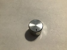 Sansui AU-555a...Pomello di controllo dell'equilibrio...1 pz...Non si adatta ai controlli del tono.