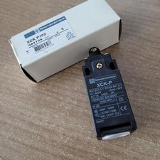 TELEMECANIQUE INTERRUTTORE POSIZIONE SWITCH  XCK P102 064726 FINECORSA 