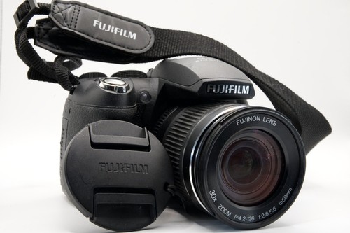 Fuji film finepix hs10 crop - film,