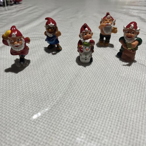 Lotto personaggi kinder - 5,
