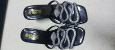 Sandali eleganti con tacco