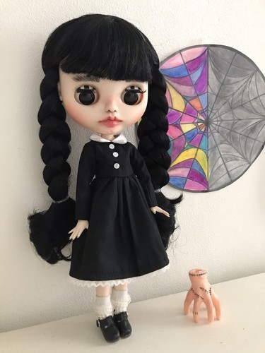 Blythe icy custom miércoles - icy,