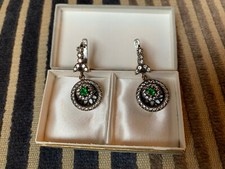 Bellissimi orecchini vintage in argento 925 con smeraldini e Cubic Zirconia