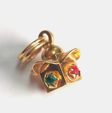 Vintage 1960s Solid 18k Gold