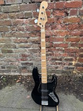 BASSO JAZZ FENDER SQUIER