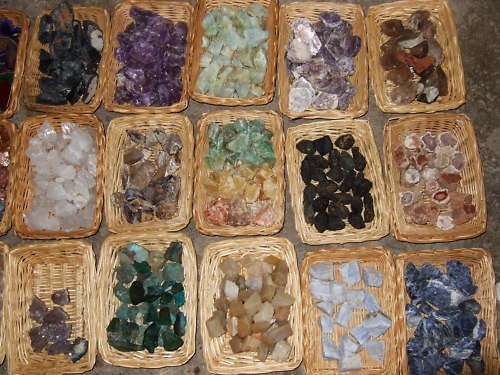 Minerali grezzi - -,