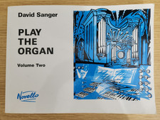DAVID SANGER SUONA L'ORGANO